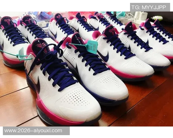 杜克女篮推出全新抗乳腺癌配色Kobe6让人眼前一亮的独特设计