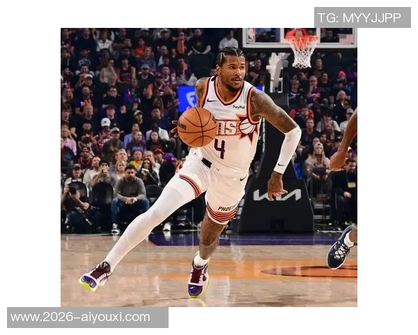 杰伦布朗首节表现抢眼6投3中斩获9分3篮板3助攻1抢断